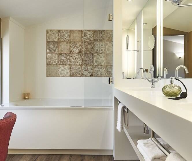 سوییت خانوادگی, Best Western Premier HBEO Bordeaux Centre