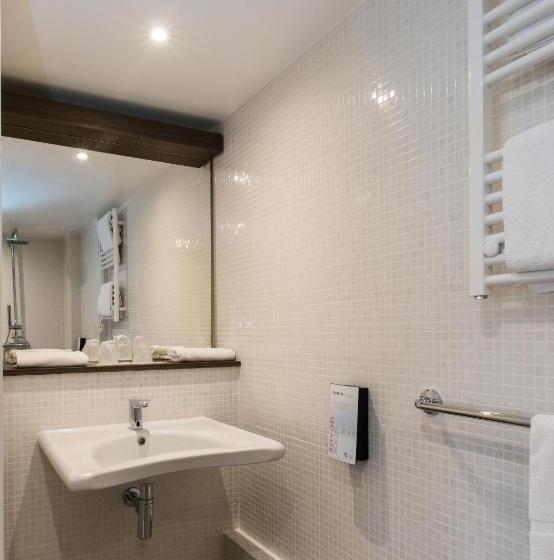 Номер Стандарт, Campanile Agen