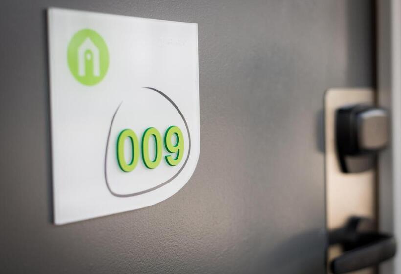 Номер Стандарт, Campanile Agen