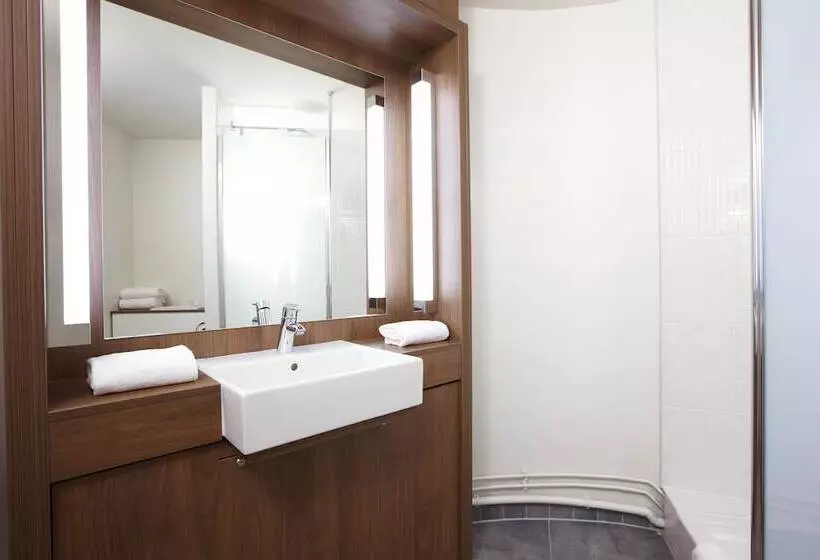 Habitació Estàndard, Campanile Hotel Chantilly