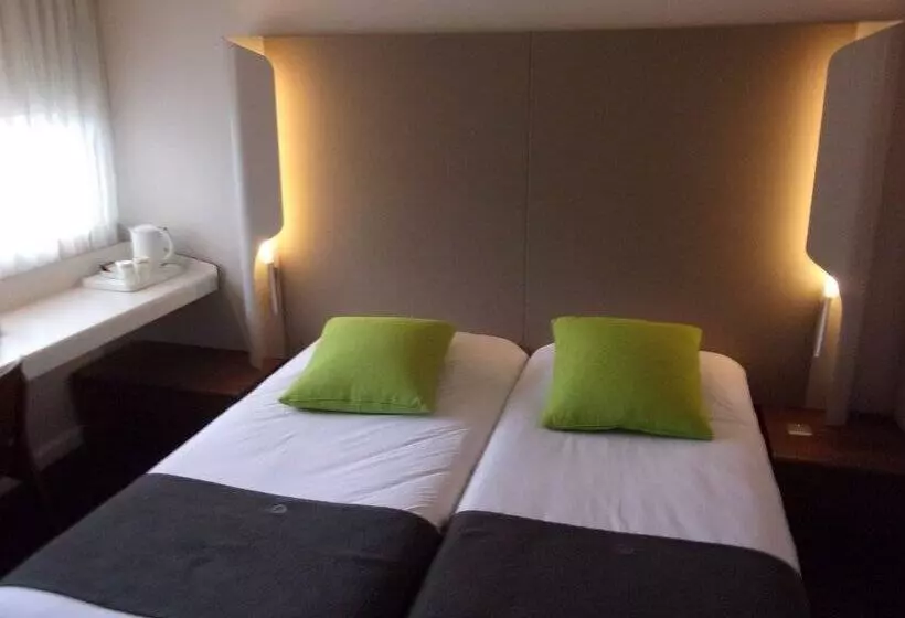 Habitació Estàndard, Campanile Hotel Chantilly