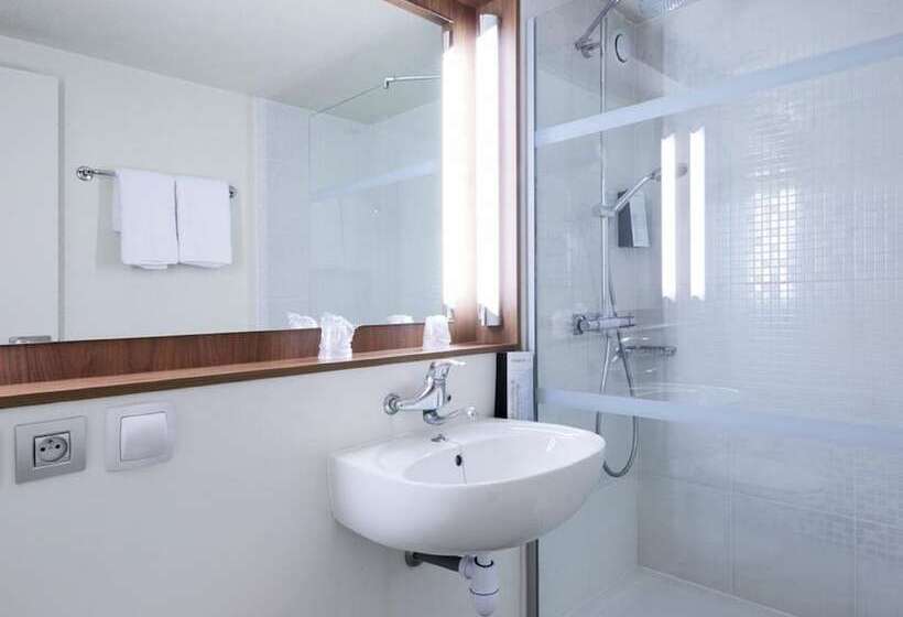 Номер Стандарт, Campanile Villejuif