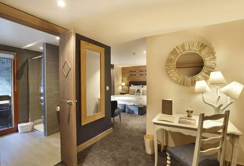バルコニー付きデラックスルーム, Chalet Hôtel La Mainaz Restaurant & Resort