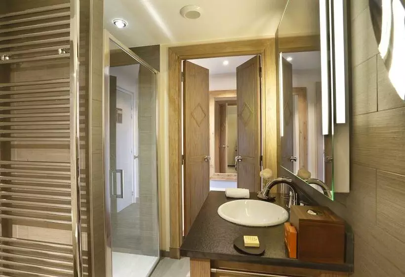 ジュニアスイート, Chalet Hôtel La Mainaz Restaurant & Resort