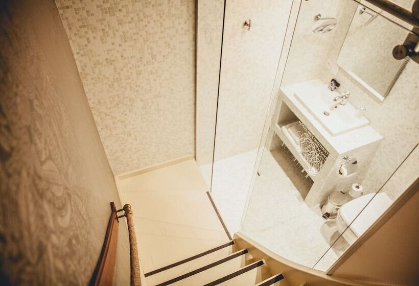 اتاق استاندارد یک نفره, Du Continent