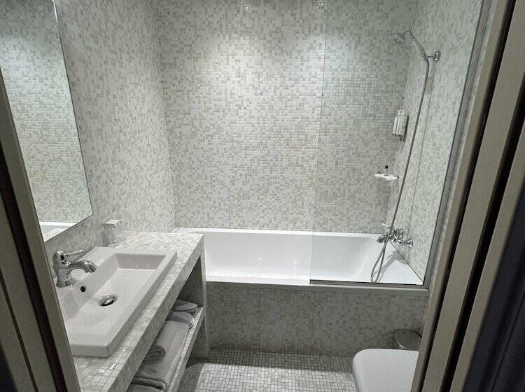 اتاق استاندارد, Du Continent