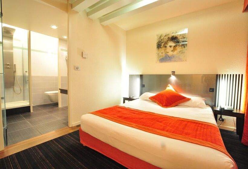 이그제큐티브 룸, Europole