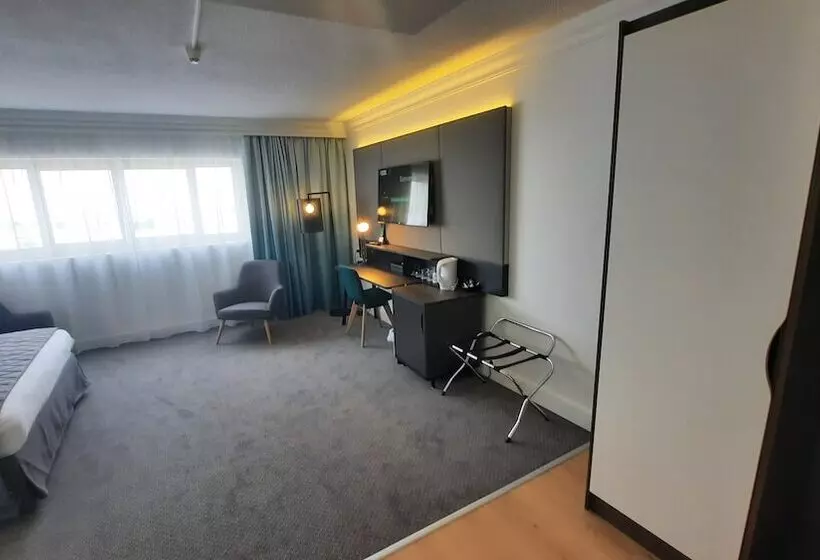 Premium room with view, Holiday Inn Calais Centre By Ihg