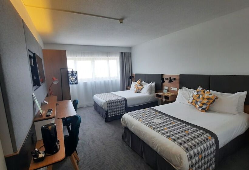 اتاق استاندارد با 2 تخت دوبل, Holiday Inn Calais Centre, An Ihg