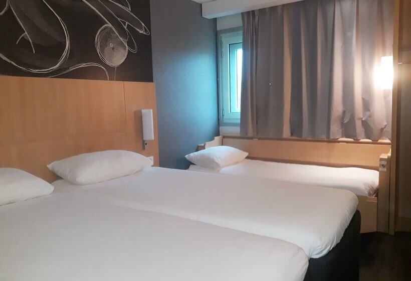 Номер Стандарт Трехместный, Ibis Avignon Centre Gare