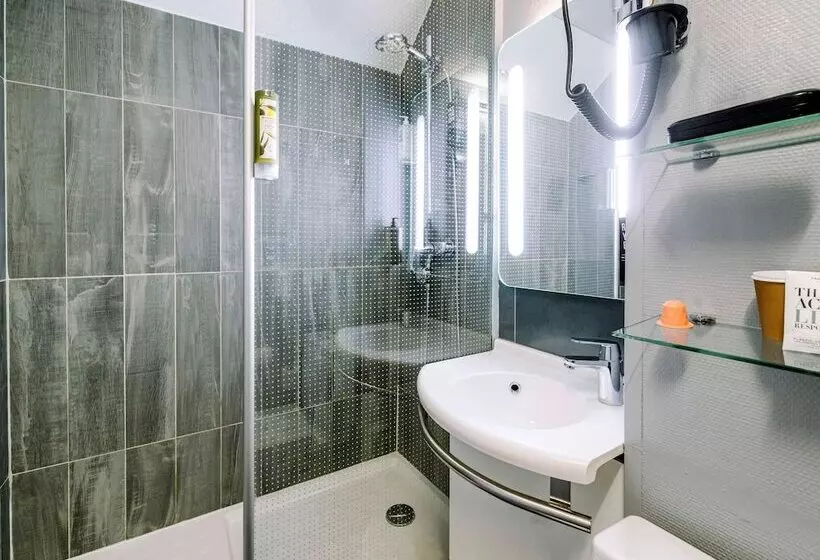 Quarto superior, Ibis Avignon Centre Gare
