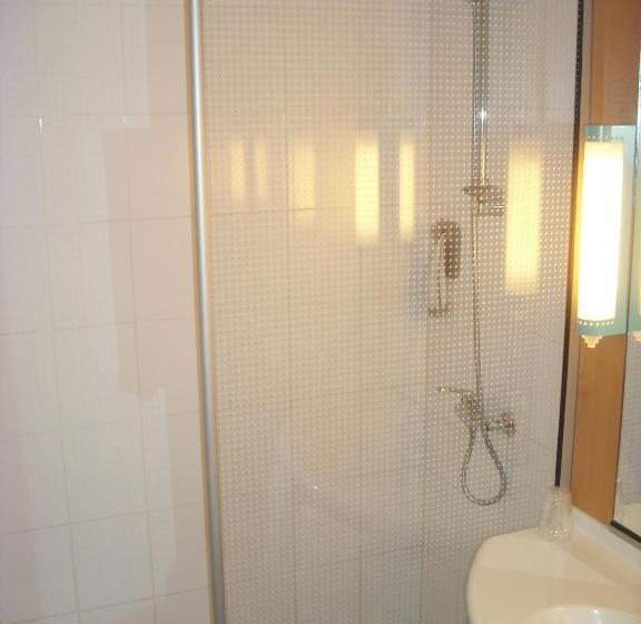 标准间, Ibis Châteauthierry