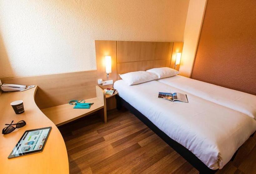 带2个卧室的公寓, Ibis Châteauthierry