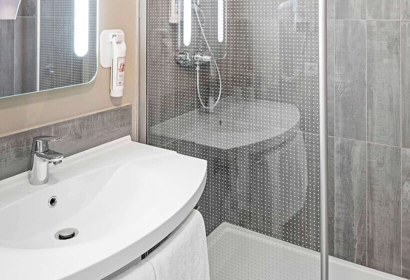 Номер Стандарт, Ibis Epernay Centre Ville