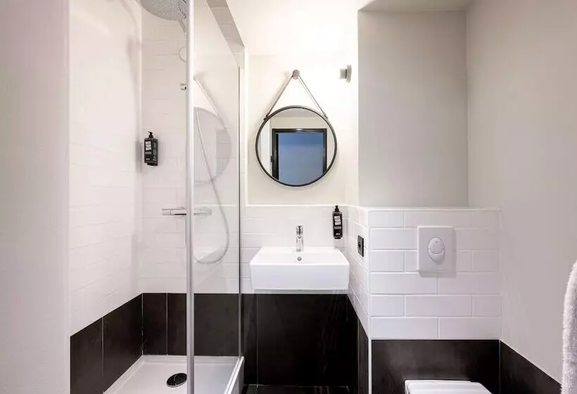 اتاق پرمیوم, Ibis La Rochelle Vieux Port Centre