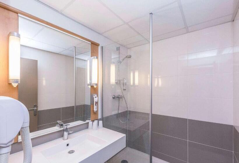Семейный Номер, Ibis Montélimar Nord