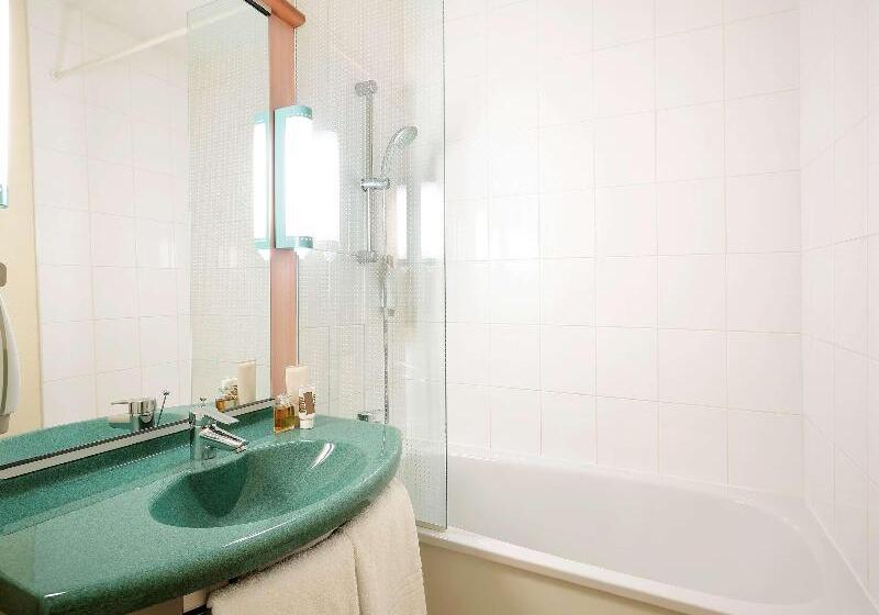 ダブルベッドスタンダードルーム, Ibis Narbonne