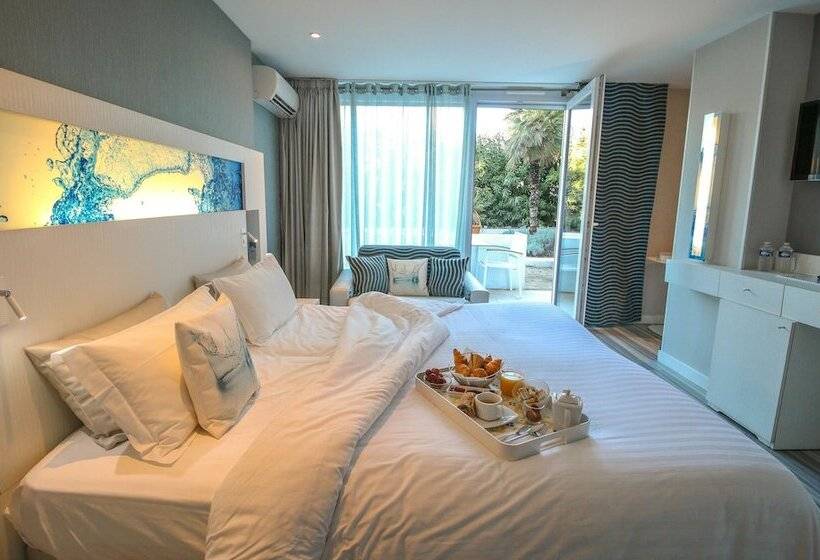 クラシックルーム, Josse