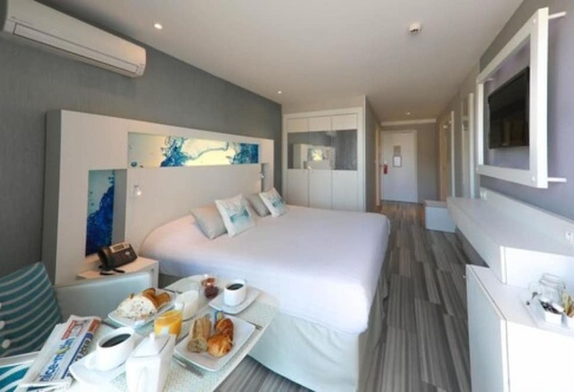 オーシャンビュースーペリアールーム, Josse