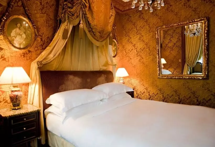 Chambre Standard, L Hôtel