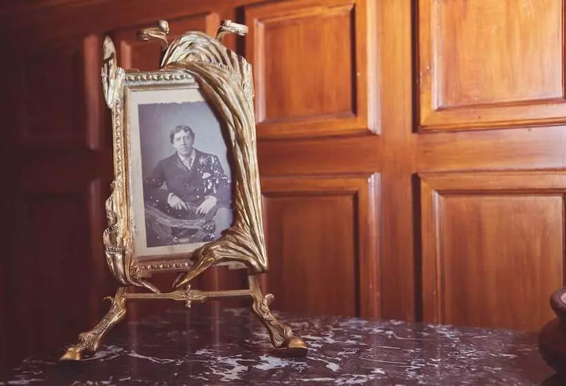Chambre Standard, L Hôtel