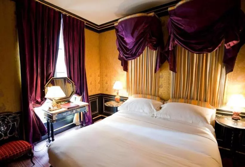 Chambre Supérieure, L Hôtel