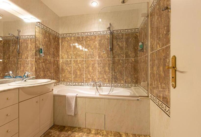 اتاق سوپریور, Le Renoir