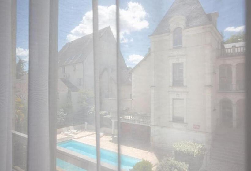 اتاق راحتی, Le Renoir