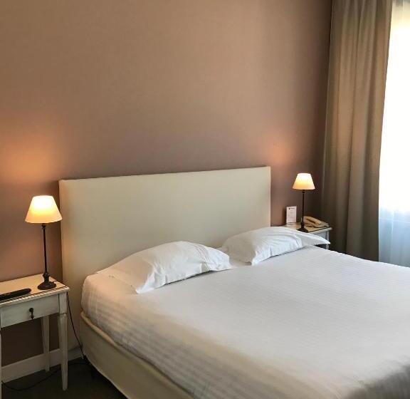 اتاق استاندارد بدون تهویه هوا, Le Renoir