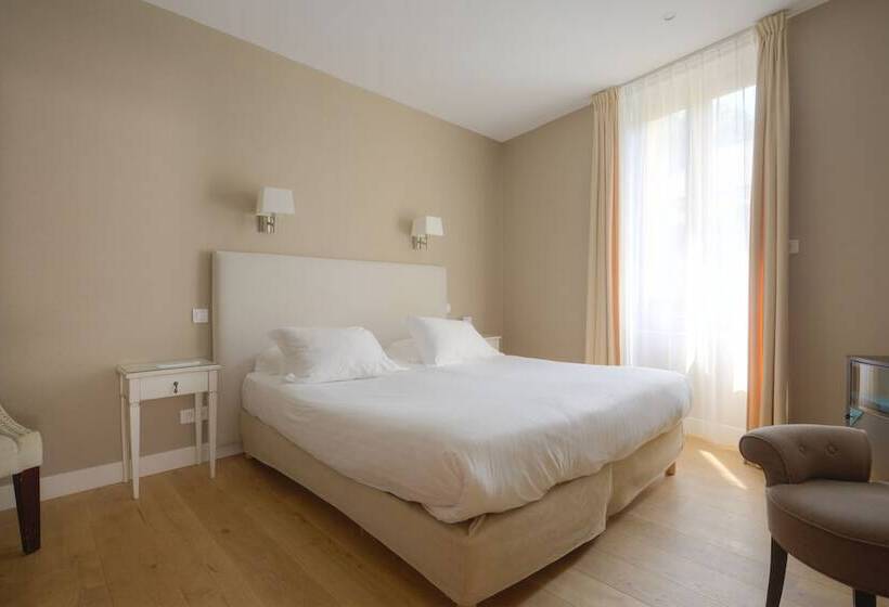 اتاق راحتی, Le Renoir