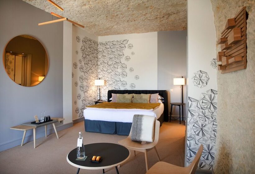 Номер Стандарт, Les Hautes Roches