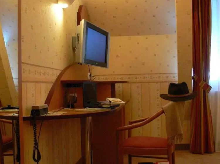 スーペリアールーム, Logis Hotels Le Champalud Restaurant La Citadelle