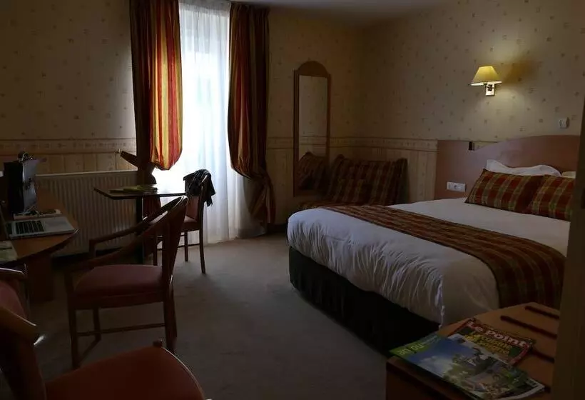 スーペリアールーム, Logis Hotels Le Champalud Restaurant La Citadelle