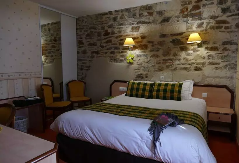 スタンダードルーム, Logis Hotels Le Champalud Restaurant La Citadelle
