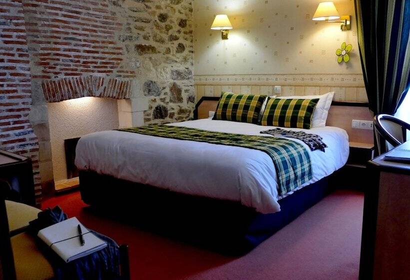Номер Стандарт, Logis Hotels Le Champalud Restaurant La Citadelle