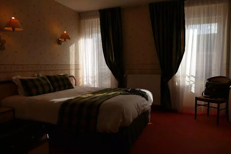 スタンダードルーム, Logis Hotels Le Champalud Restaurant La Citadelle