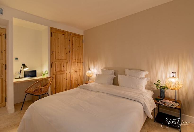 חדר סטנדרט, Moulin De La Roque