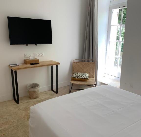 חדר סטנדרט מותאם לאדם עם מוגבלויות, Moulin De La Roque