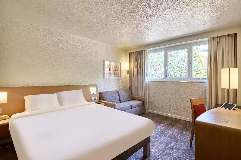 اتاق استاندارد, B&b Hotel Cergy Port 4 étoiles