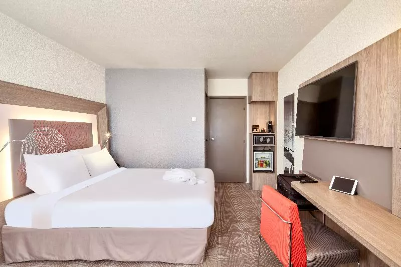 اتاق استاندارد, B&b Hotel Cergy Port 4 étoiles