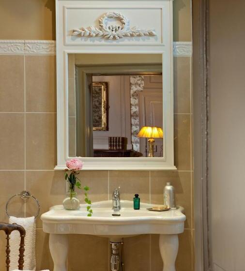 주니어 스위트, Château De Lalande   Teritoria   Périgueux