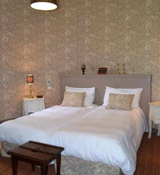 패밀리 스위트, Château De Lalande   Teritoria   Périgueux