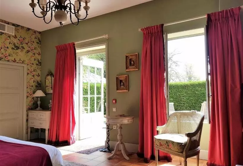 スイート（家族用）, Château De Lalande   Teritoria   Périgueux