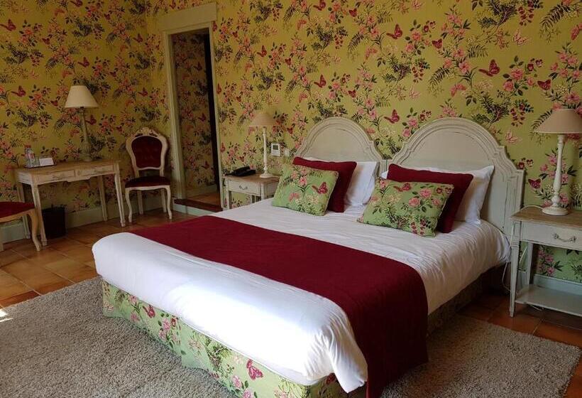 패밀리 스위트, Château De Lalande   Teritoria   Périgueux