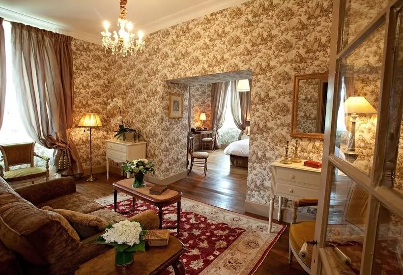 スイート, Château De Lalande   Teritoria   Périgueux