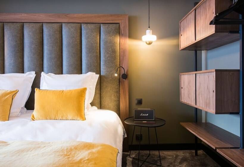 غرفة قياسية مطلة على الجبل, Fahrenheit Seven Courchevel