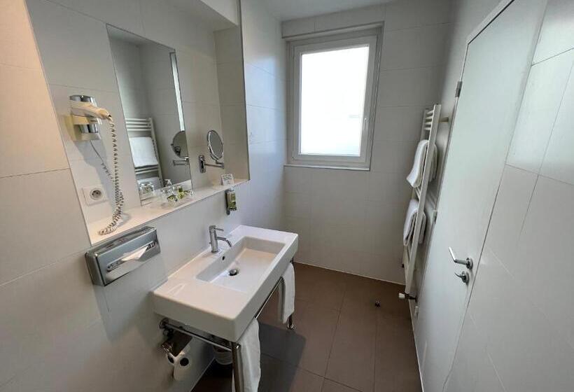 اتاق استاندارد, Holiday Inn Paris Auteuil, An Ihg