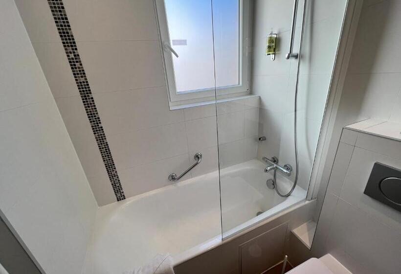 اتاق استاندارد, Holiday Inn Paris Auteuil, An Ihg