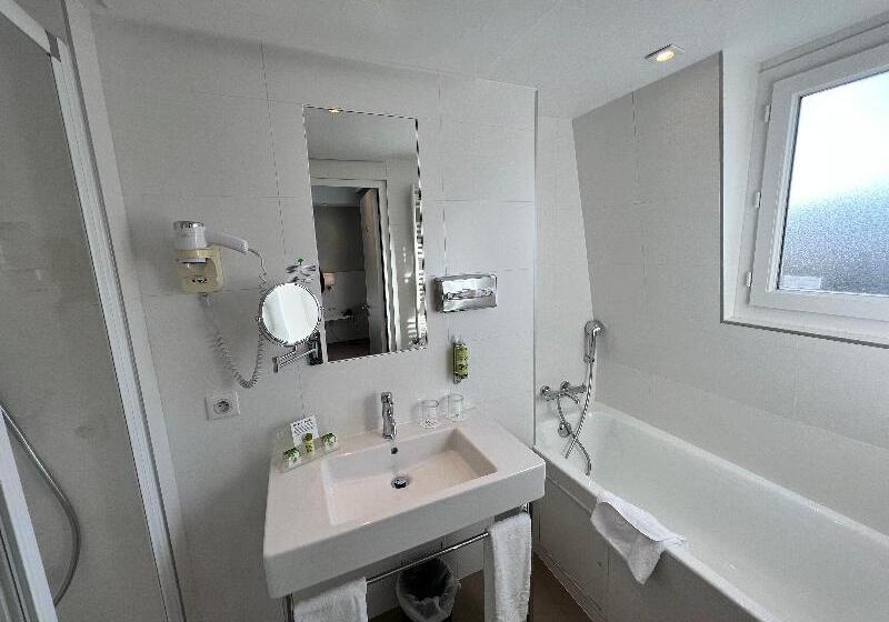 اتاق استاندارد با تخت بزرگ, Holiday Inn Paris Auteuil, An Ihg