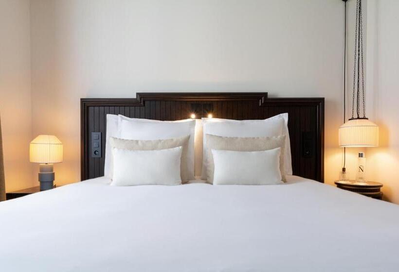 סוויטה, Hôtel & Spa Napoléon